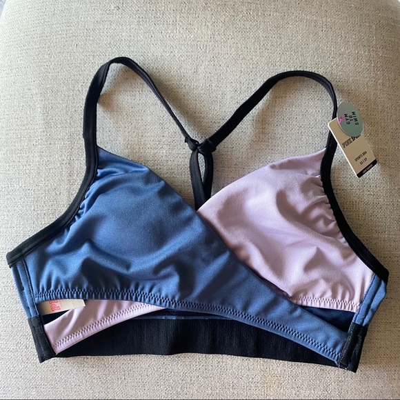 VS PINK 💞 Gym to Swim Bodywrap Sports Bra - Picture 4 of 7